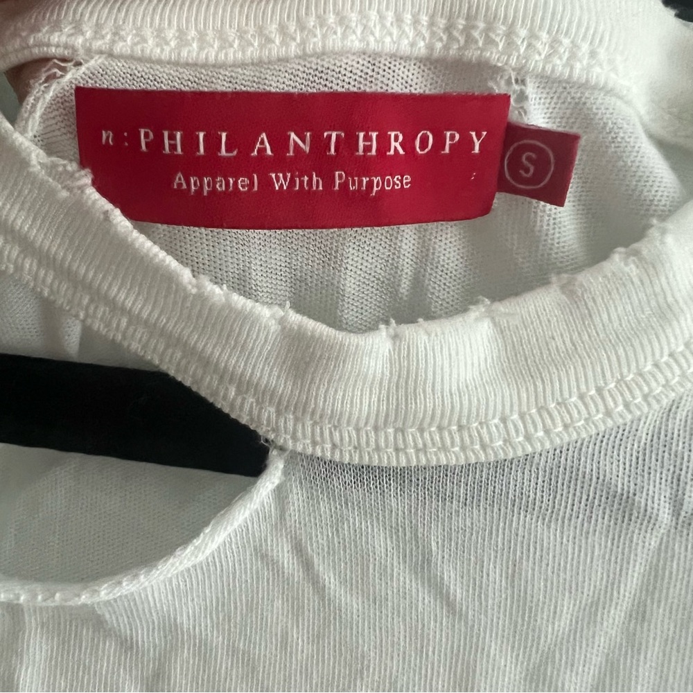 Philanthropy White Neko Cold Shoulder cut‎ Out Tee Top blouse shirt - Picture 4 of 5